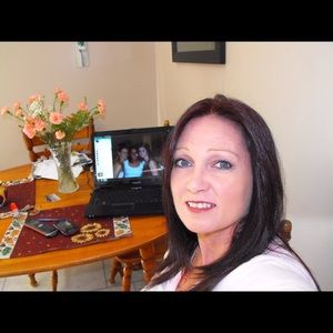 Meet your Posher, Janet